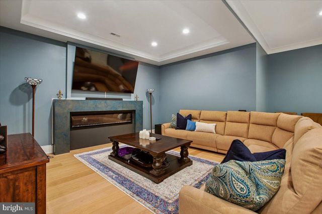 4055 THORNTON, Annandale, VA 22003