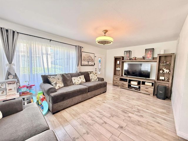 807 S Mollison Ave 24, El Cajon, CA 92020