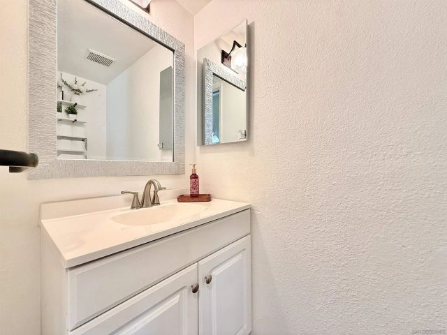 807 S Mollison Ave 24, El Cajon, CA 92020