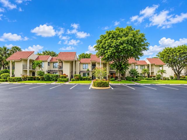 5640 Fairway Park Drive 101, Boynton Beach, FL 33437