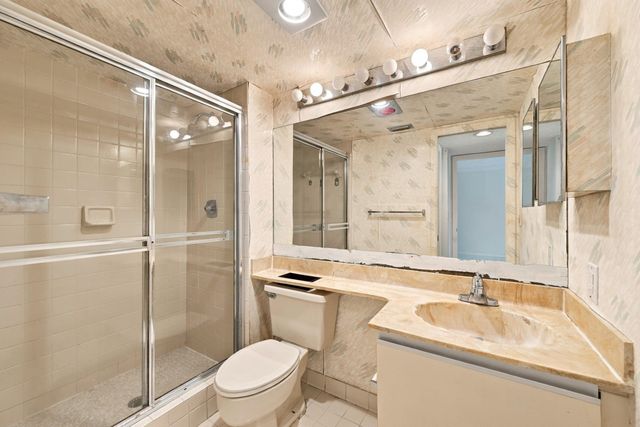5640 Fairway Park Drive 101, Boynton Beach, FL 33437