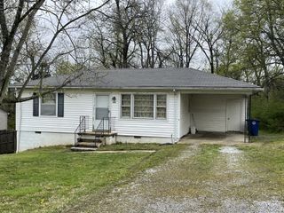 205 Chestnut Dr, Shelbyville, TN 37160