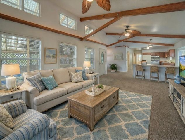 96 N Lakeside Drive, Huntsville, TX 77320