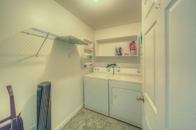 96 N Lakeside Drive, Huntsville, TX 77320