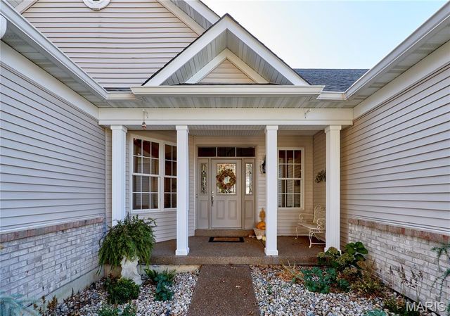 328 Seahawk Drive, Lake St Louis, MO 63367