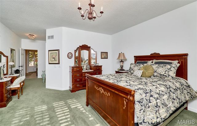 328 Seahawk Drive, Lake St Louis, MO 63367