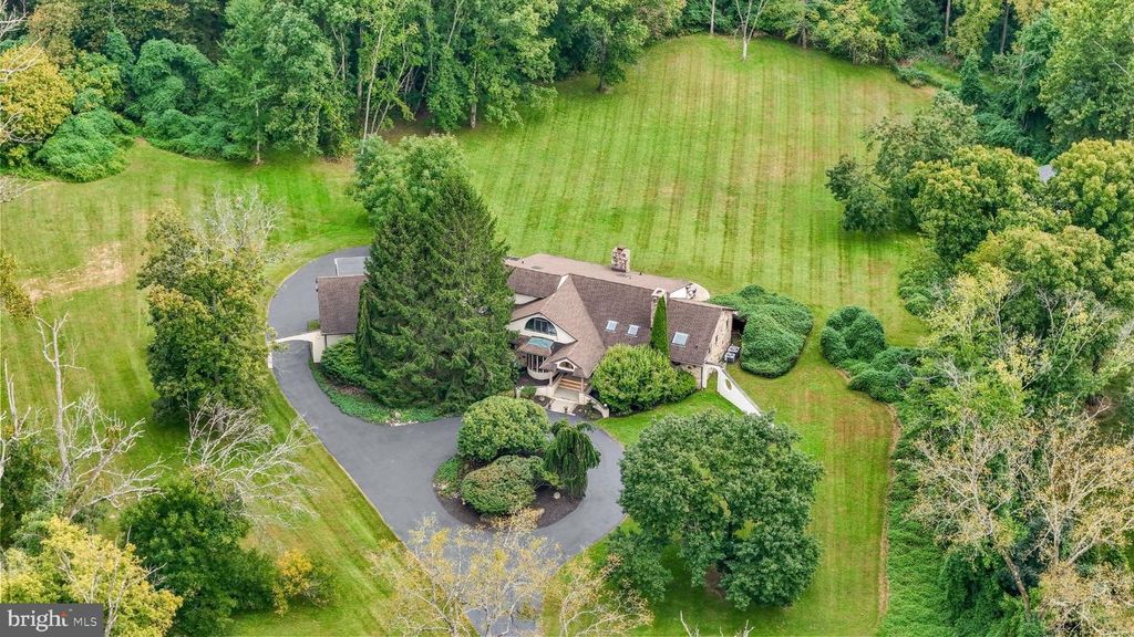805 BRYN MAWR AVE, NEWTOWN SQUARE, PA 19073 — exterior