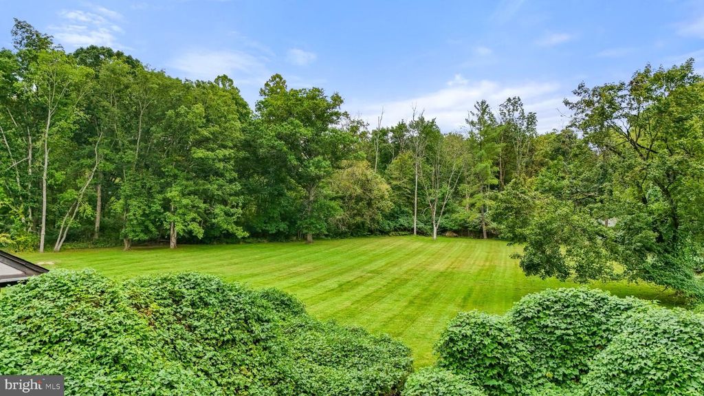 805 BRYN MAWR AVE, NEWTOWN SQUARE, PA 19073 — photo 2
