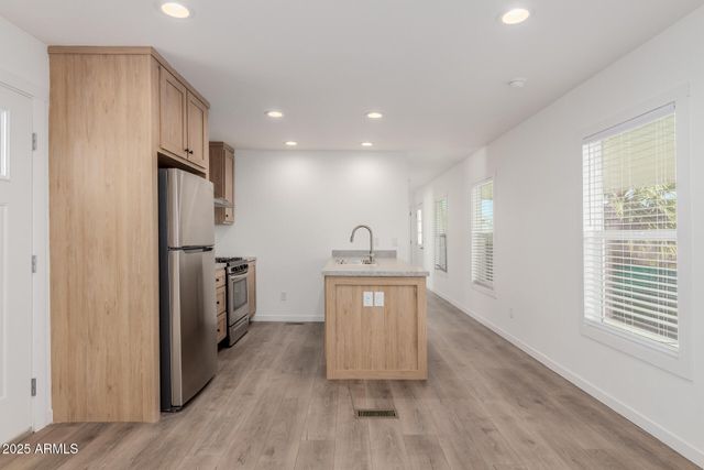 5201 W CAMELBACK Road E093, Phoenix, AZ 85031