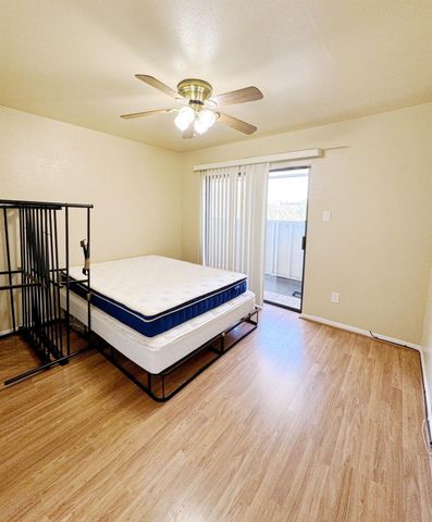 3075 Walnut Bend Lane 36, Houston, TX 77042