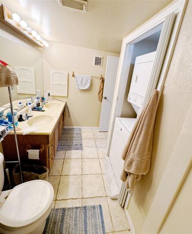 3075 Walnut Bend Lane 36, Houston, TX 77042
