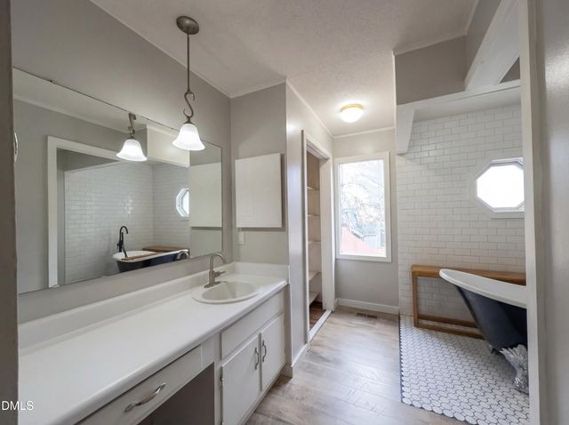 5834 Waters Edge Drive, Fayetteville, NC 28314