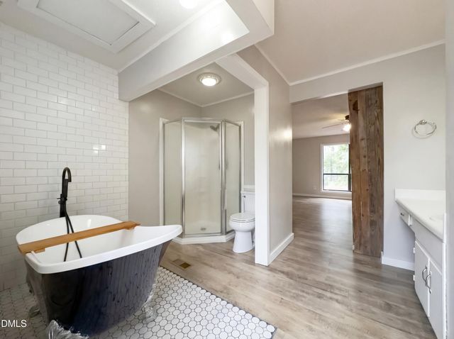 5834 Waters Edge Drive, Fayetteville, NC 28314