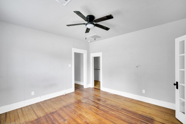 208 W Denton Street, Ennis, TX 75119
