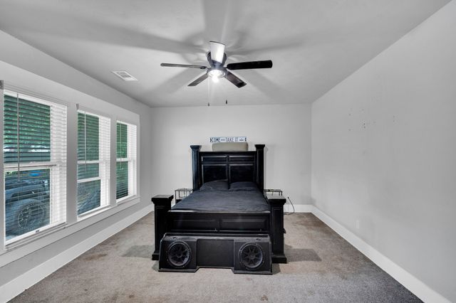 208 W Denton Street, Ennis, TX 75119