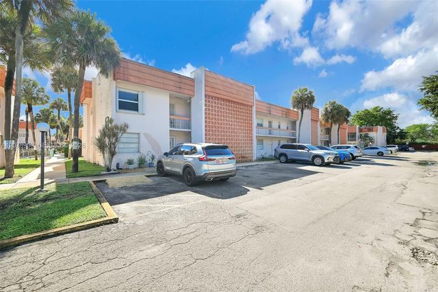 7610 Stirling Road 206F, Davie, FL 33024