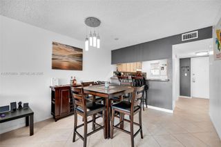 7610 Stirling Road 206F, Davie, FL 33024
