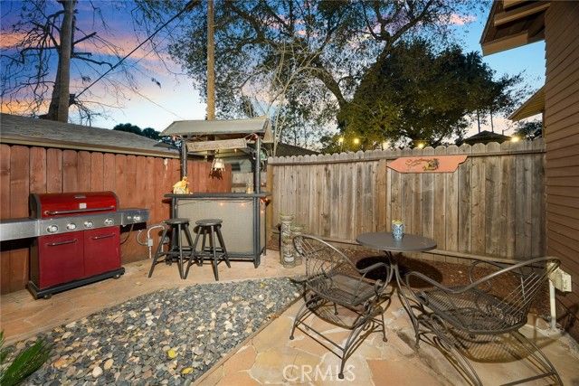 577 N Chester Avenue, Pasadena, CA 91106