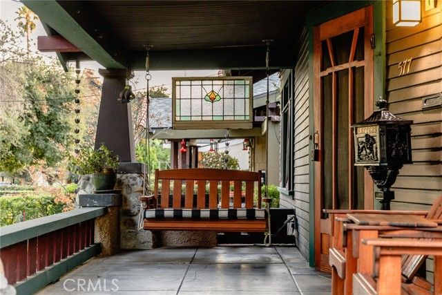 577 N Chester Avenue, Pasadena, CA 91106