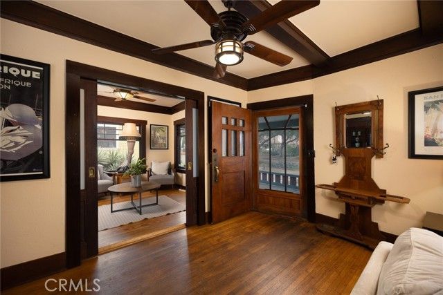 577 N Chester Avenue, Pasadena, CA 91106