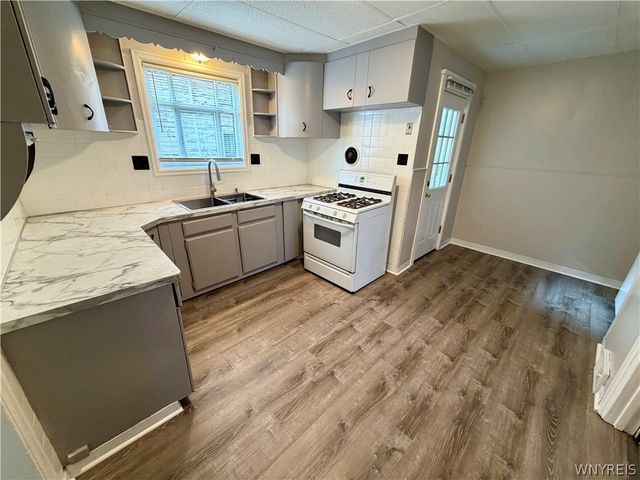 176 Winspear Avenue, Buffalo, NY 14215