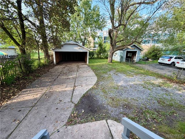 176 Winspear Avenue, Buffalo, NY 14215