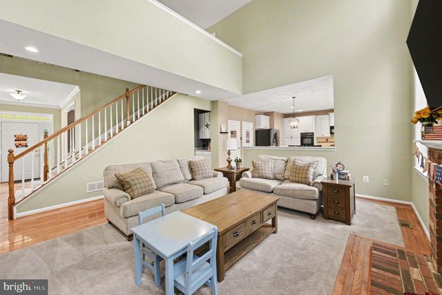 203 CRITTENDEN DR, Newtown, PA 18940