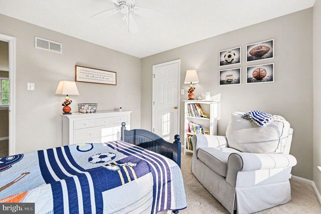203 CRITTENDEN DR, Newtown, PA 18940