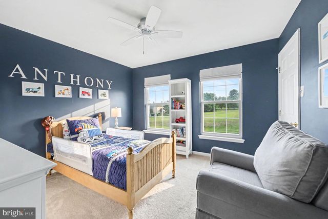 203 CRITTENDEN DR, Newtown, PA 18940