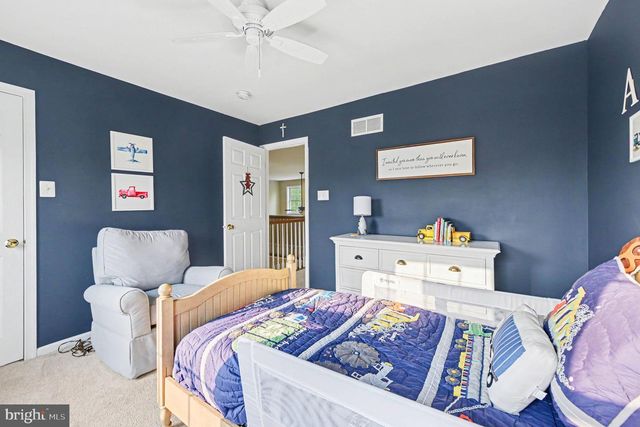 203 CRITTENDEN DR, Newtown, PA 18940
