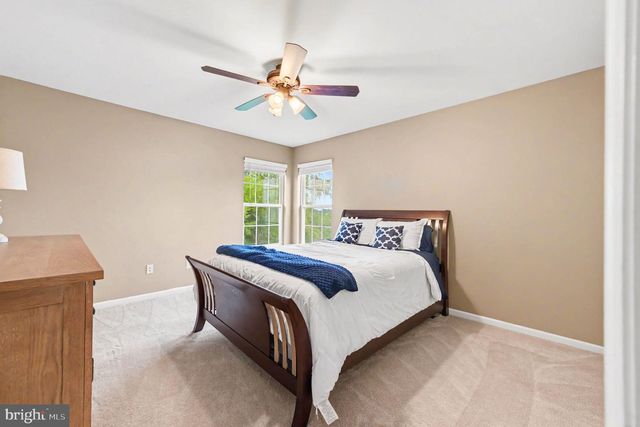 203 CRITTENDEN DR, Newtown, PA 18940