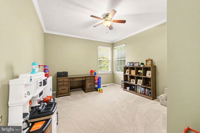 203 CRITTENDEN DR, Newtown, PA 18940