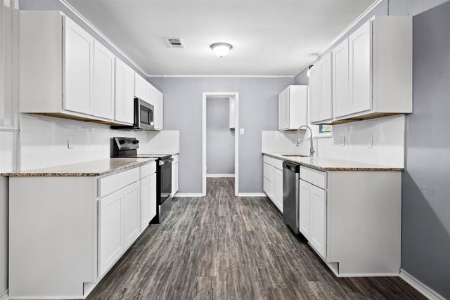 1022 Kay, Gladewater, TX 75647