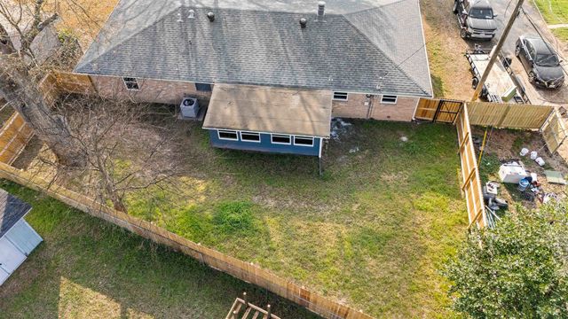 1022 Kay, Gladewater, TX 75647