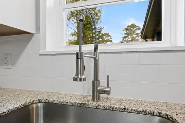 1022 Kay, Gladewater, TX 75647