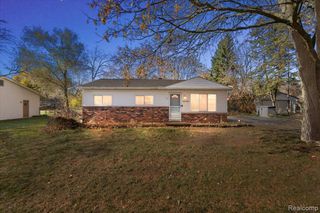 4775 Halberd Street, Commerce Twp, MI 48382