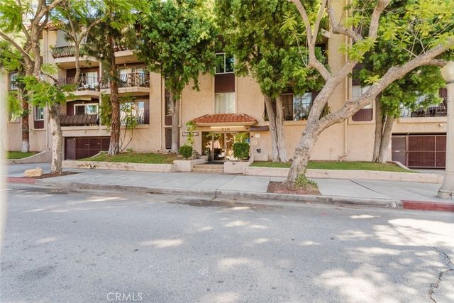 310 N Jackson Street 128, Glendale, CA 91206