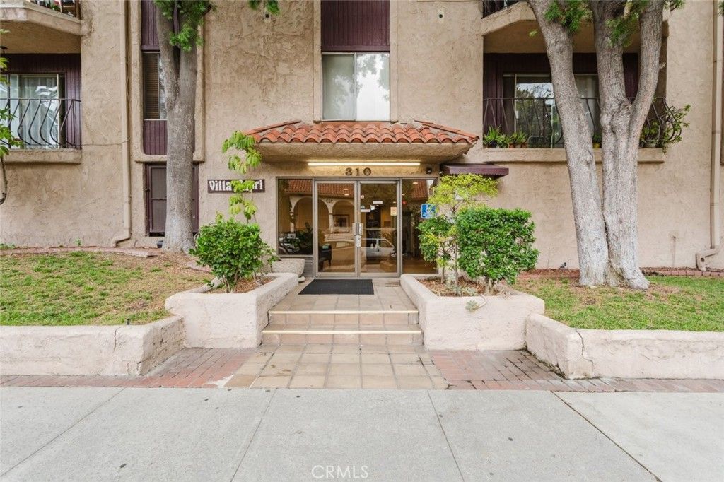 310 N Jackson Street 128, Glendale, CA 91206 — photo 2