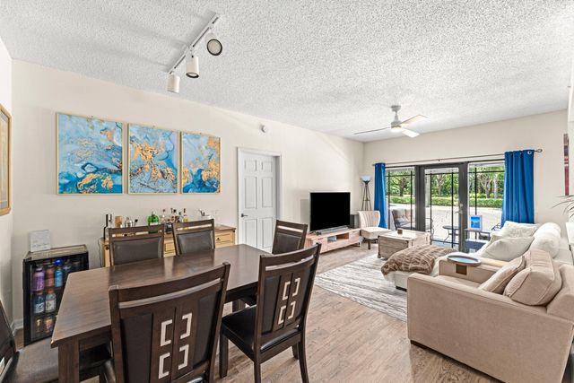 2801 Sarento Place 102, Palm Beach Gardens, FL 33410