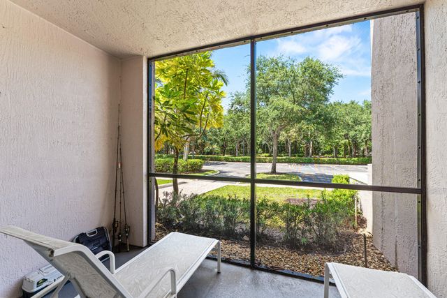 2801 Sarento Place 102, Palm Beach Gardens, FL 33410