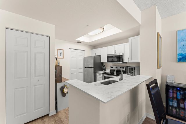2801 Sarento Place 102, Palm Beach Gardens, FL 33410