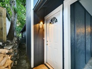 2706 Parker LN B, Austin, TX 78741