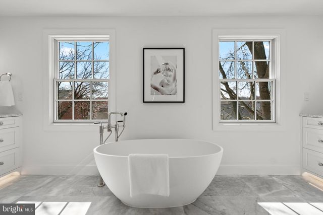 5117 YUMA ST NW, Washington, DC 20016