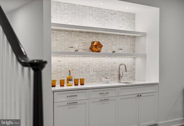 5117 YUMA ST NW, Washington, DC 20016