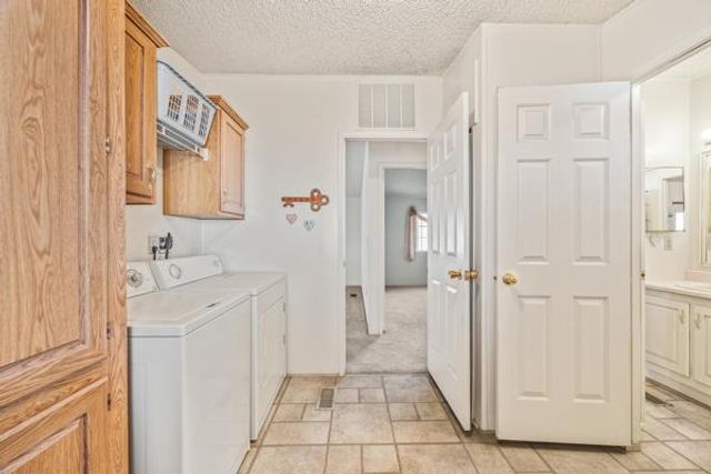 1551 6th #179 Avenue, Kingsburg, CA 93631