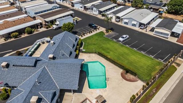 1551 6th #179 Avenue, Kingsburg, CA 93631