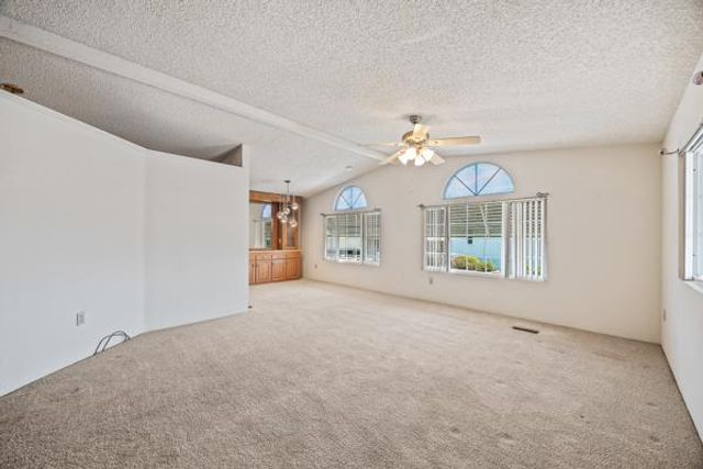 1551 6th #179 Avenue, Kingsburg, CA 93631