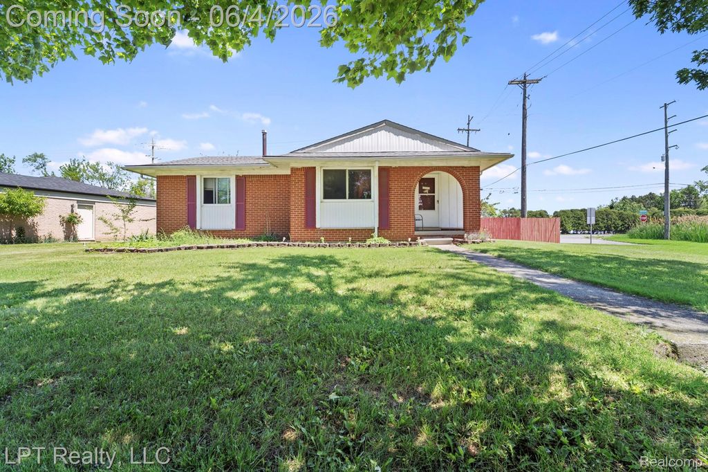 18181 Winwood Court, Brownstown Charter Township, MI 48193