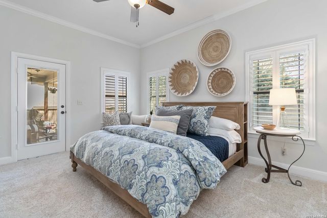 412 ELMWOOD DR, New Braunfels, TX 78130