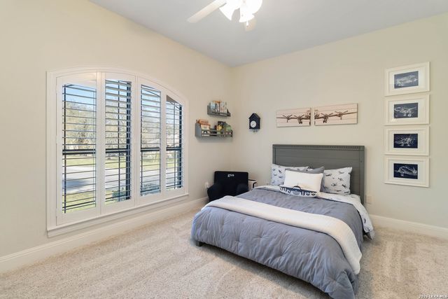 412 ELMWOOD DR, New Braunfels, TX 78130